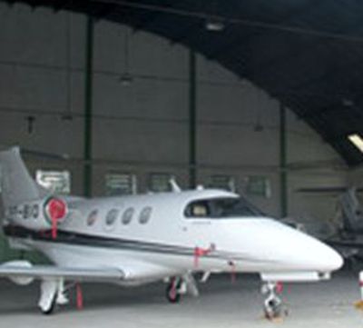 HANGAR 2